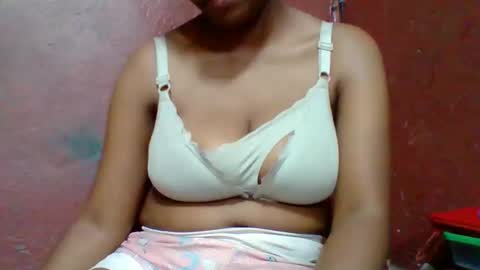 rovaelyah online show from 03-07-26, 05:48