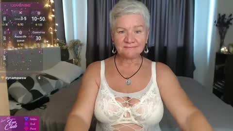 Roxana online show from 05-12-26, 02:52