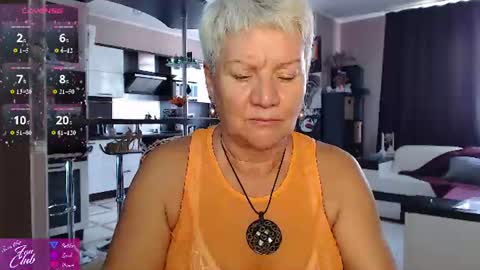 Snapshot of roxana_brooks chatting on 06-19-26, 02:54 Roxana online show from 06-19-26, 02:54