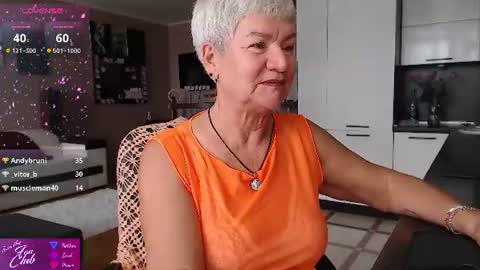 Snapshot of roxana_brooks chatting on 07-05-26, 08:10 Roxana online show from 07-05-26, 08:10