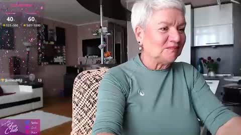 Snapshot of roxana_brooks chatting on 07-15-26, 11:04 Roxana online show from 07-15-26, 11:04