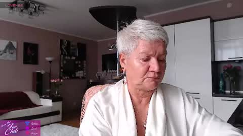 Snapshot of roxana_brooks chatting on 08-04-26, 06:38 Roxana online show from 08-04-26, 06:38