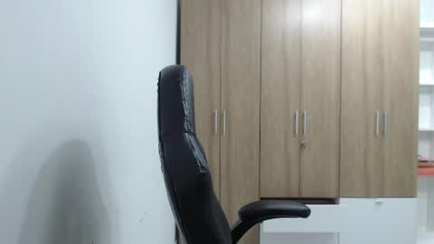 Roxana online show from 06-27-26, 12:26