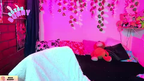 roxxy online show from 07-18-26, 03:44