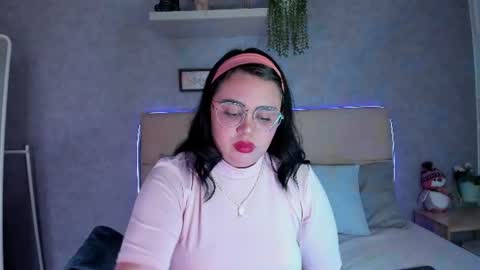Snapshot of roxanebrown chatting on 08-08-26, 05:48 roxanebrown online show from 08-08-26, 05:48