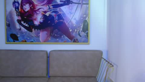 Snapshot of roxanne_vale chatting on 05-27-26, 01:57 Roxanne online show from 05-27-26, 01:57