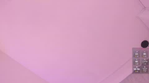 Snapshot of roxie_summers chatting on 05-11-26, 08:17 Roxie online show from 05-11-26, 08:17