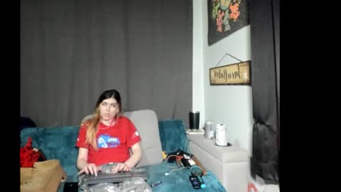 roxihazeleyes online show from 01-15-26, 05:16