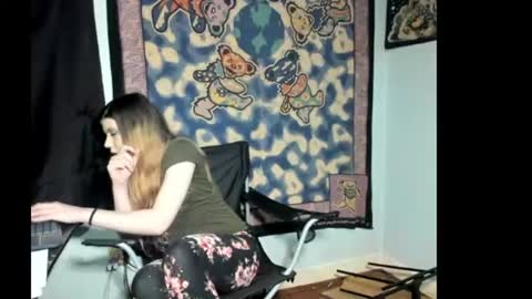 roxihazeleyes online show from 07-14-26, 02:05