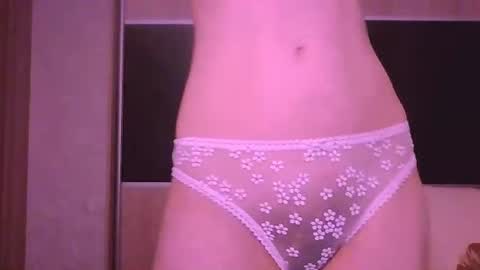 Snapshot of roxxywharton chatting on 07-16-26, 11:27 Roxxy Wharton online show from 07-16-26, 11:27