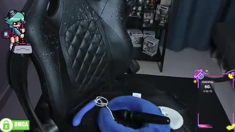 Snapshot of roxy_clark chatting on 03-16-26, 09:24 Annah online show from 03-16-26, 09:24