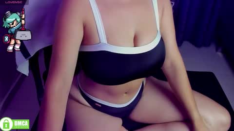 Snapshot of roxy_clark chatting on 03-17-26, 09:34 Annah online show from 03-17-26, 09:34