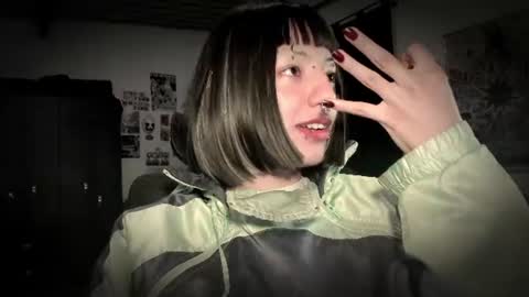Roxy Independient model Help me to reach 50 thumbs up online show from 07-30-26, 12:31