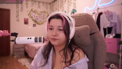 roxysuh online show from 04-10-26, 07:02