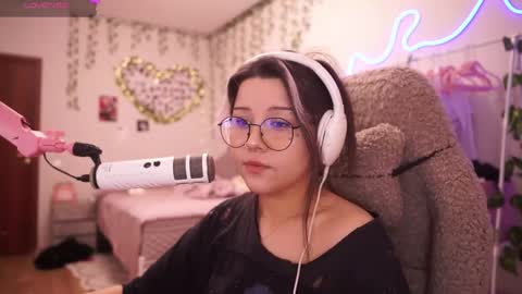 roxysuh online show from 05-25-26, 07:47