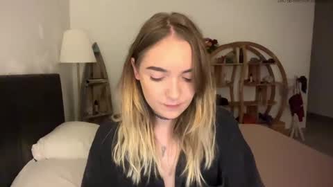Roxy online show from 05-05-26, 12:13