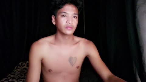 Snapshot of royaltyfvcker chatting on 06-28-26, 01:17 Prince and Princess online show from 06-28-26, 01:17
