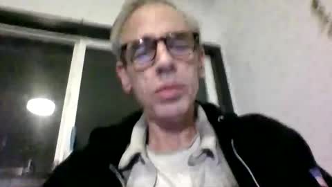 Snapshot of royboy2561 chatting on 04-03-26, 12:47 Roy Murrin online show from 04-03-26, 12:47