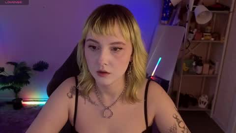 Roziett online show from 04-11-26, 08:40