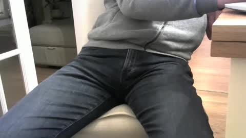 Snapshot of rsindie2 chatting on 12-16-24, 10:13 rsindie2 online show from 12-16-24, 10:13