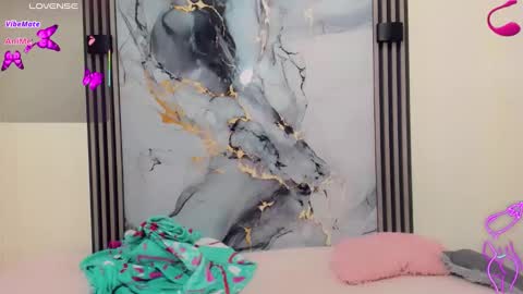 Snapshot of rubi_30 chatting on 03-25-26, 11:49 Rubi i love online show from 03-25-26, 11:49