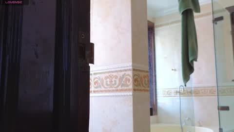 Rubi online show from 03-26-26, 03:17