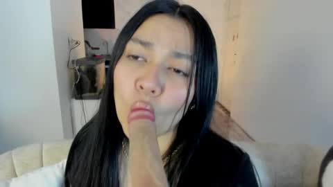 Snapshot of rubyhlowe chatting on 04-08-26, 03:06 RUBY online show from 04-08-26, 03:06