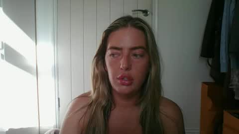 rubyredxxxoxxx online show from 06-21-26, 06:16