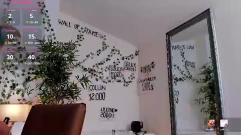   Moona online show from 06-26-26, 06:56