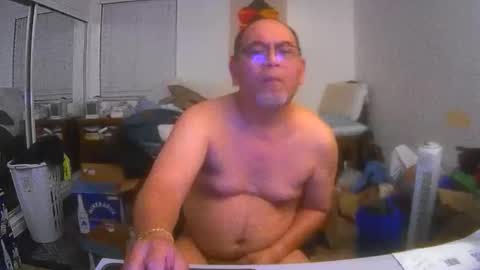 Snapshot of rueltrinidad73 chatting on 05-17-26, 05:27 rueltrinidad73 online show from 05-17-26, 05:27