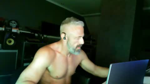 Chico que rico Caliente online show from 07-25-26, 12:14