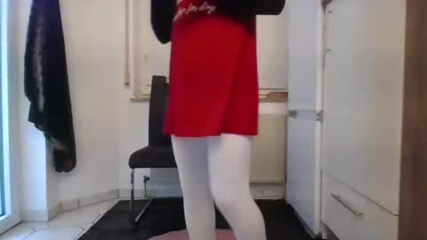 Ruskinni online show from 02-14-25, 03:05