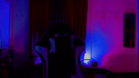 russ_skyxx online show from 02-08-25, 12:28