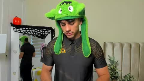 Russ online show from 09-23-25, 11:13