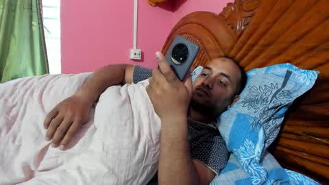 rwb17 online show from 12-22-25, 09:06