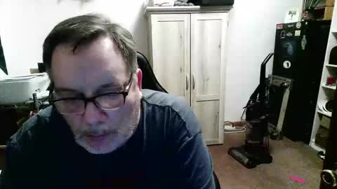 rwzar_1965 online show from 04-12-26, 11:43