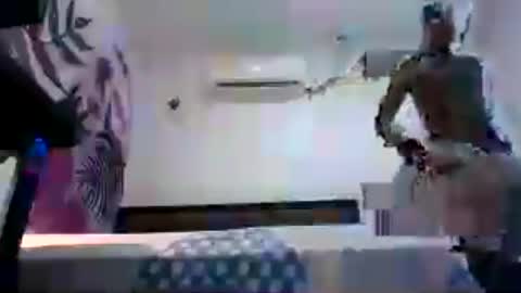 Javier online show from 07-04-26, 07:53