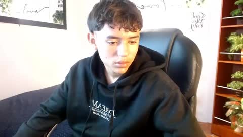 Snapshot of ryan_grayx chatting on 06-03-26, 02:44 RYAN online show from 06-03-26, 02:44