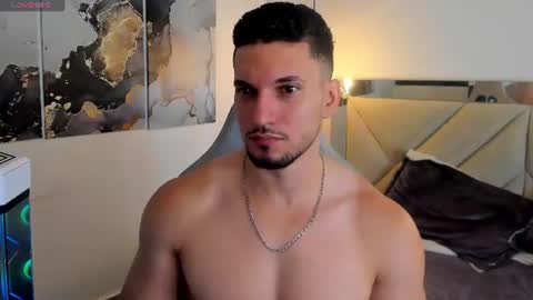 Snapshot of ryan_ward79 chatting on 07-01-26, 01:13 Ryan online show from 07-01-26, 01:13