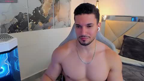 Snapshot of ryan_ward79 chatting on 07-28-26, 08:52 Ryan online show from 07-28-26, 08:52