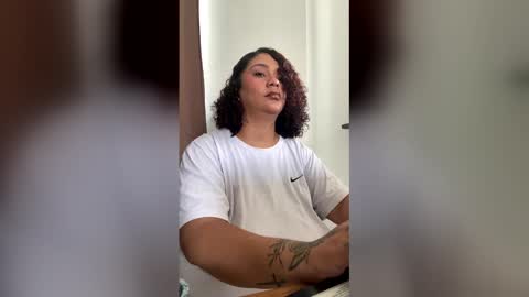 Snapshot of ryanastone_ chatting on 04-01-26, 02:25 Hanna online show from 04-01-26, 02:25