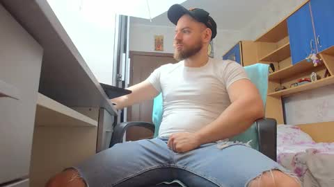 Ryanstone  online show from 02-04-26, 05:35