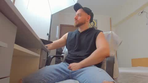 Ryanstone  online show from 03-28-26, 07:52