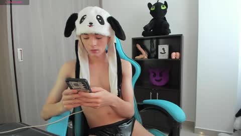 RYO BLEU online show from 05-21-26, 08:38