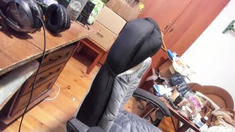 1141323  my Lord Mister Max   moms treasure online show from 03-18-26, 08:34