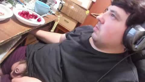 1141323  my Lord Mister Max   moms treasure online show from 07-01-26, 11:04