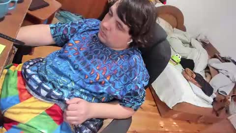 1141323  my Lord Mister Max   moms treasure online show from 08-03-26, 07:18
