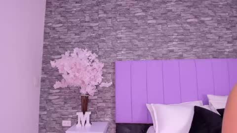 sabrina_f0xx online show from 05-05-26, 05:54