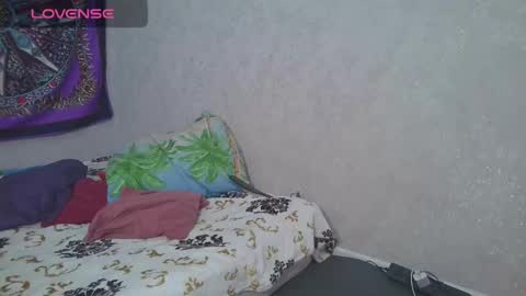 Snapshot of sabrina_raiders_666 chatting on 01-19-25, 10:39 Lilith Solar online show from 01-19-25, 10:39