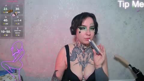 Snapshot of sabrina_raiders_666 chatting on 01-25-25, 04:45 Lilith Solar online show from 01-25-25, 04:45
